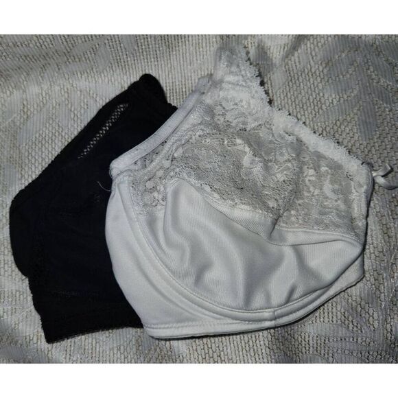 Two for one Bras, black and white - Picture 1 of 15